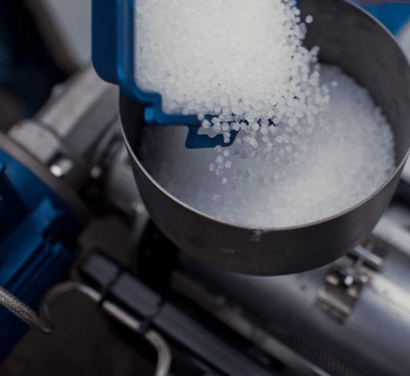 Insert Molding_being poured